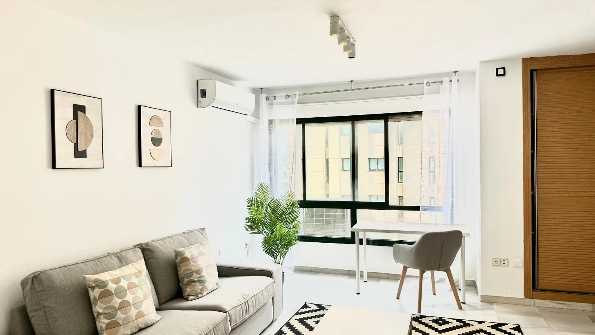 City Center Studio By Eaw Homes Marbella